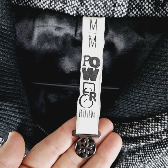 POWDER ROOM | double breasted lined boucle pea coat - Picture 7 of 12